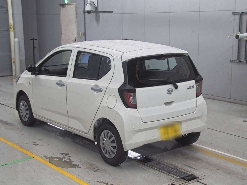 DAIHATSU MIRA E:S 2025/5