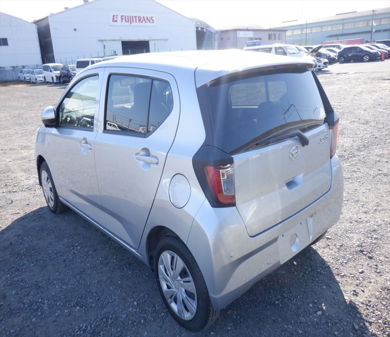 DAIHATSU MIRA E:S 2025/4