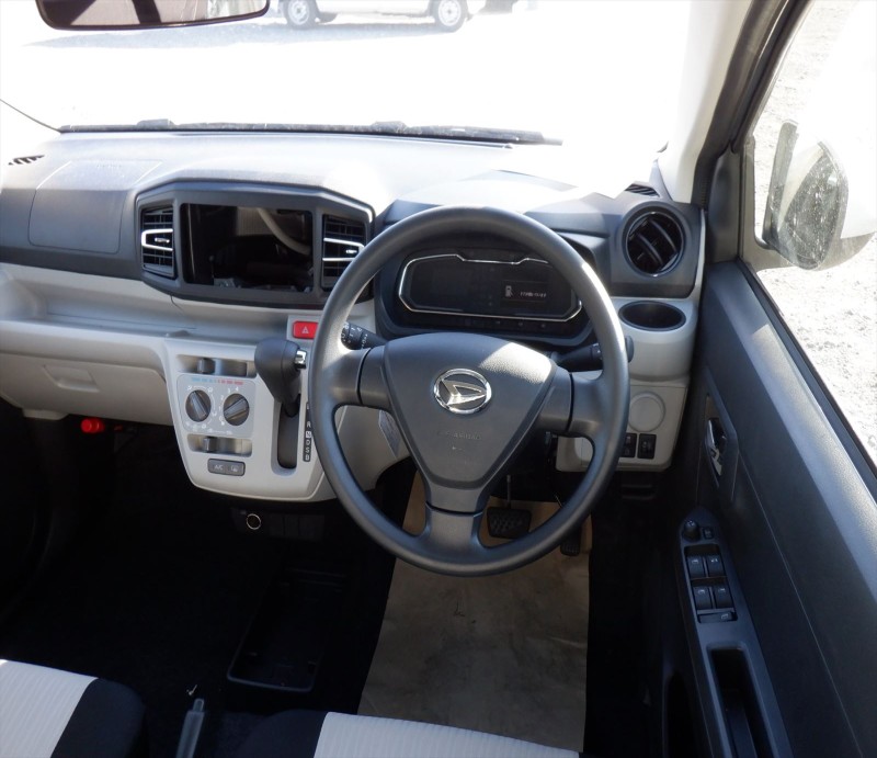 DAIHATSU MIRA E:S 2025/4
