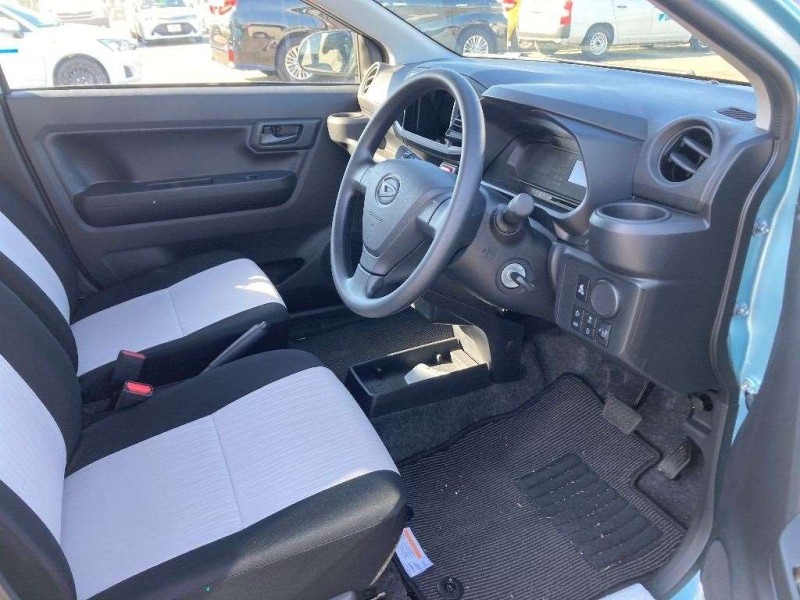 DAIHATSU MIRA E:S 2025/6