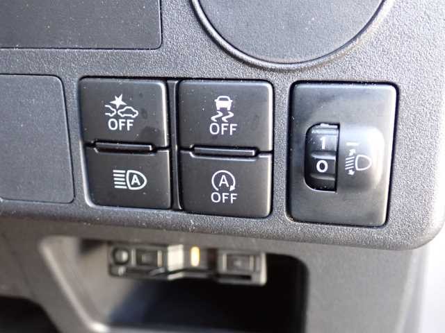 DAIHATSU WAKE 2020/11