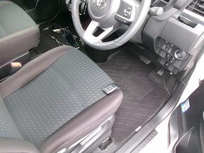 TOYOTA ROOMY 2022/9