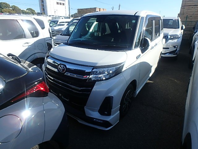 TOYOTA ROOMY 2023/4