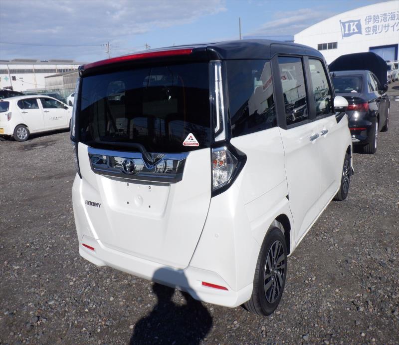 TOYOTA ROOMY 2023/10
