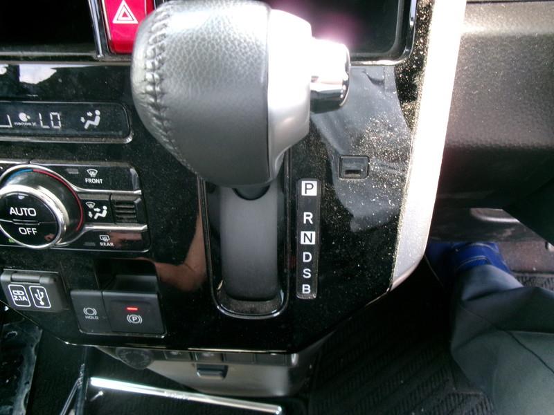 TOYOTA ROOMY 2023/10
