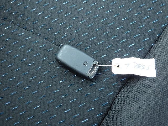 TOYOTA ROOMY 2025/11