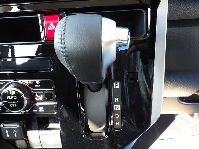 TOYOTA ROOMY 2025/10