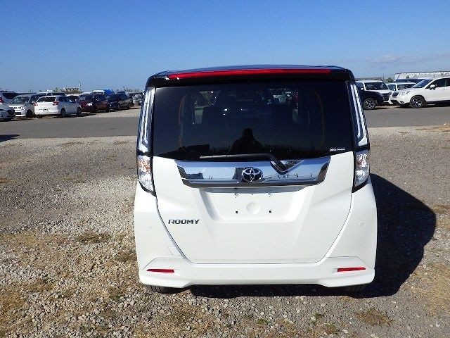 TOYOTA ROOMY 2025/10