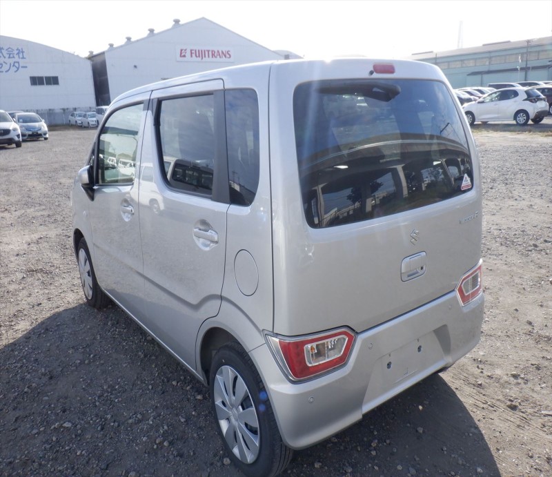SUZUKI WAGON R 2024/10