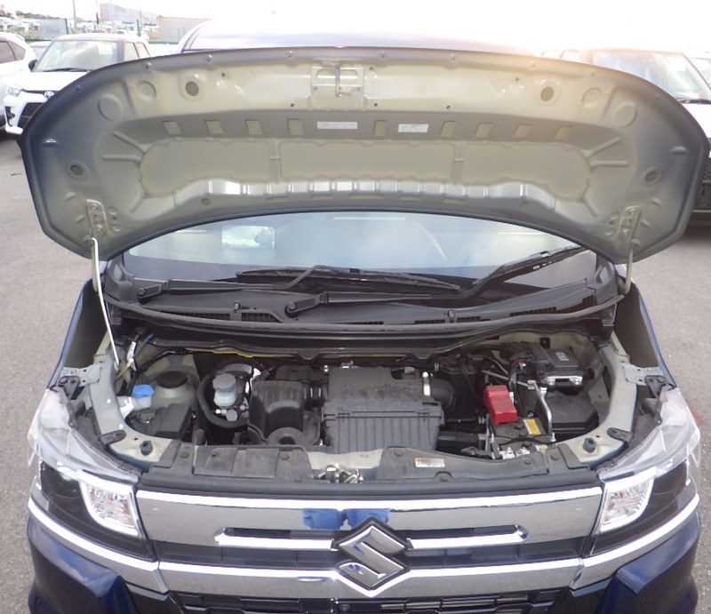 SUZUKI WAGON R CUSTOM Z 2023/4