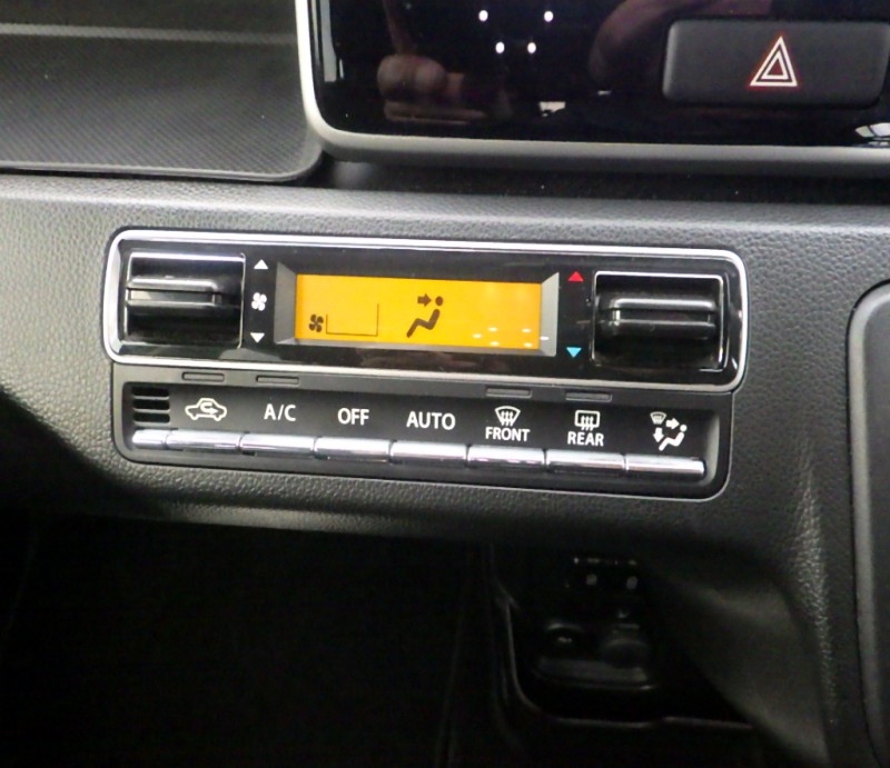 SUZUKI WAGON R CUSTOM Z 2023/4