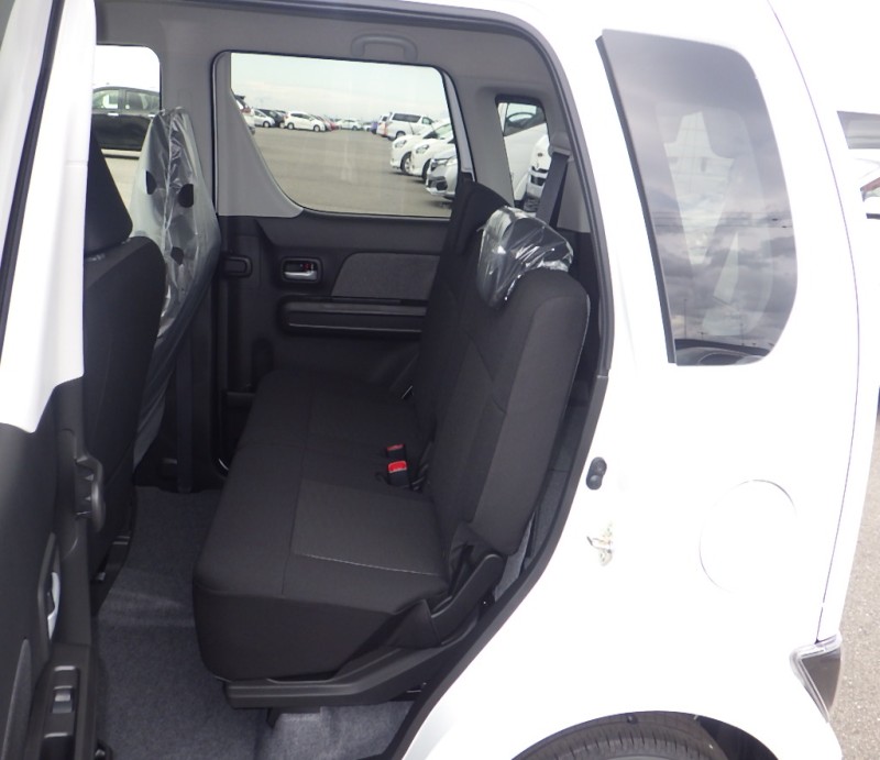 SUZUKI WAGON R CUSTOM Z 2025/9