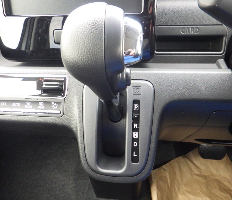 SUZUKI WAGON R CUSTOM Z 2025/9