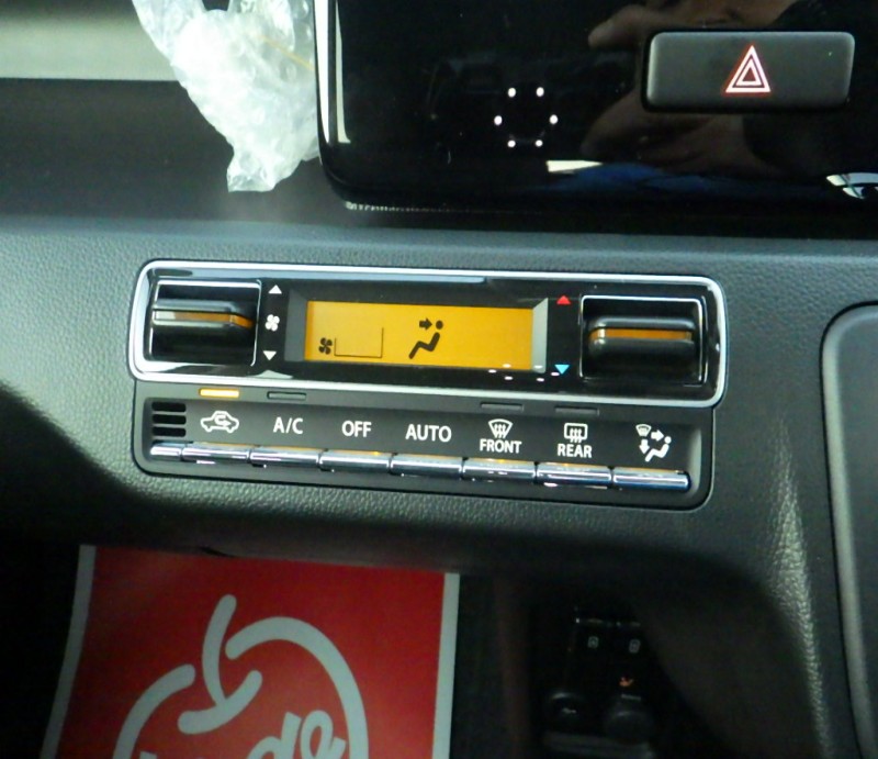 SUZUKI WAGON R CUSTOM Z 2025/11