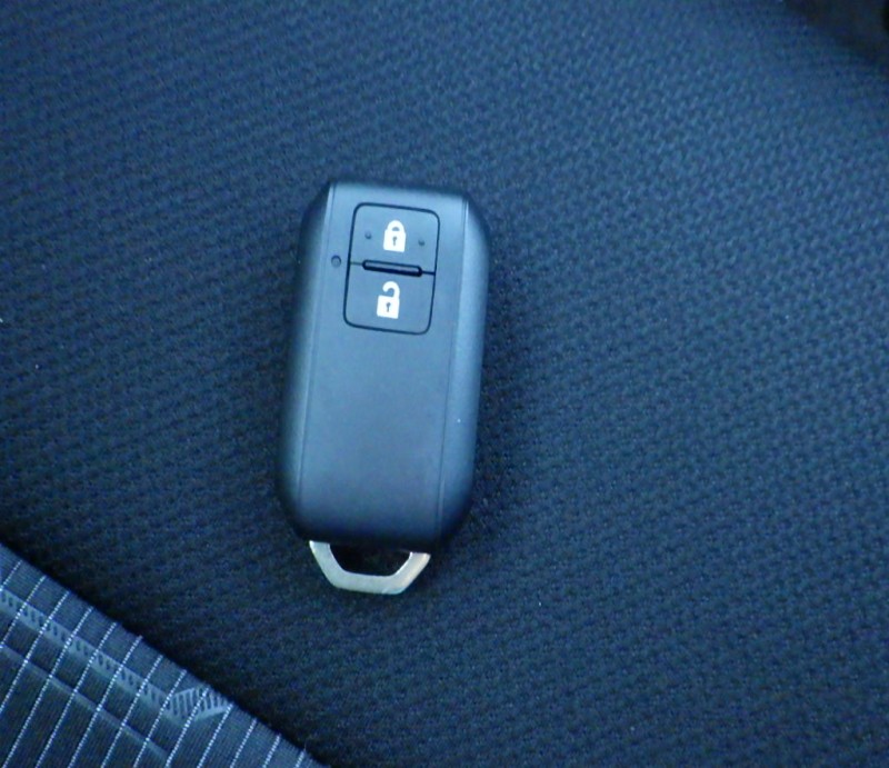 SUZUKI WAGON R CUSTOM Z 2025/11