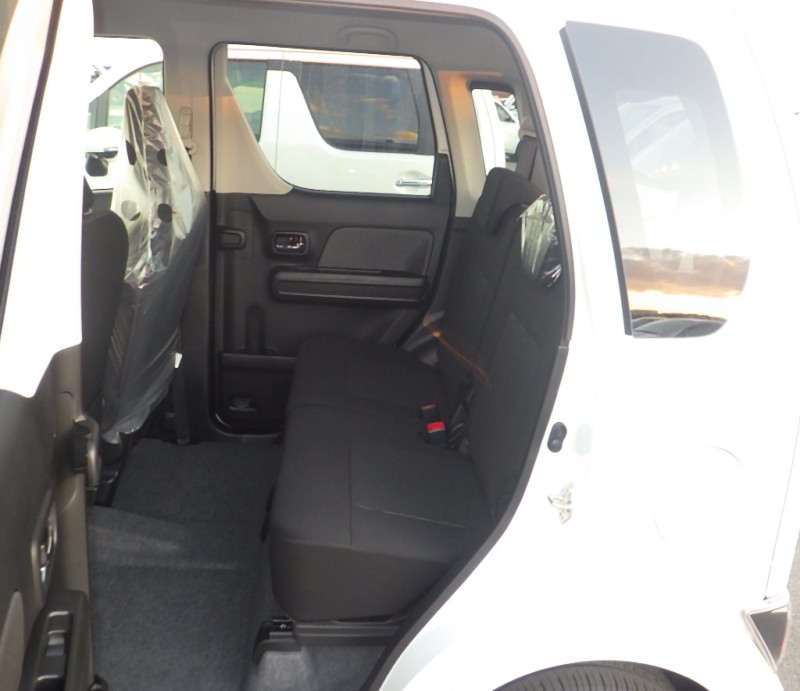 SUZUKI WAGON R CUSTOM Z 2025/11