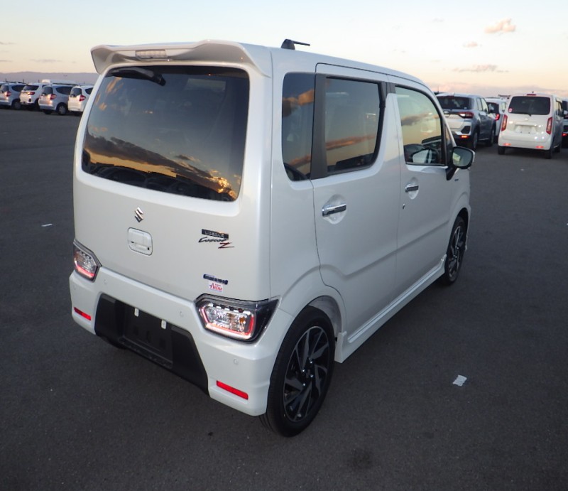 SUZUKI WAGON R CUSTOM Z 2025/11