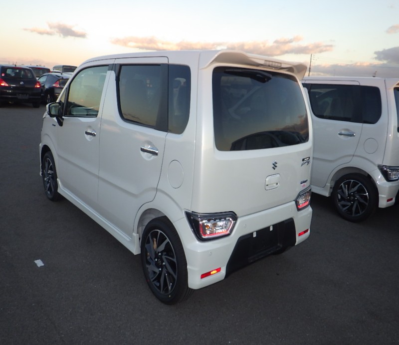 SUZUKI WAGON R CUSTOM Z 2025/11