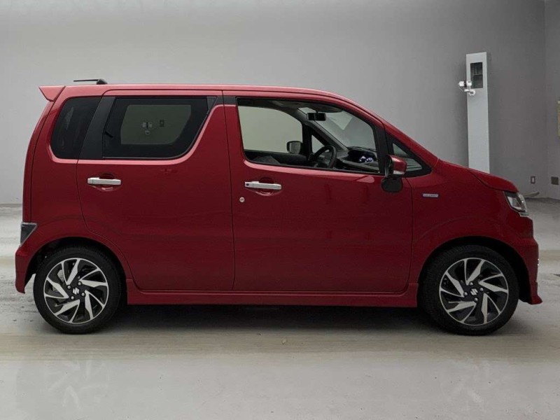 SUZUKI WAGON R CUSTOM Z 2025/10