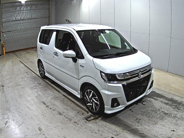 SUZUKI WAGON R CUSTOM Z 2025/10