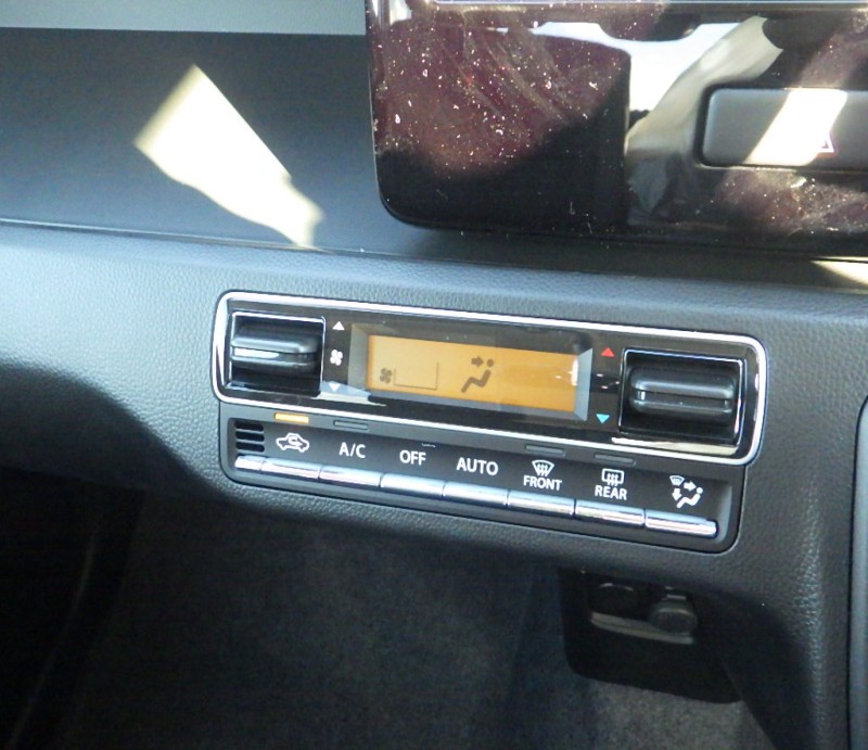 SUZUKI WAGON R CUSTOM Z 2025/11