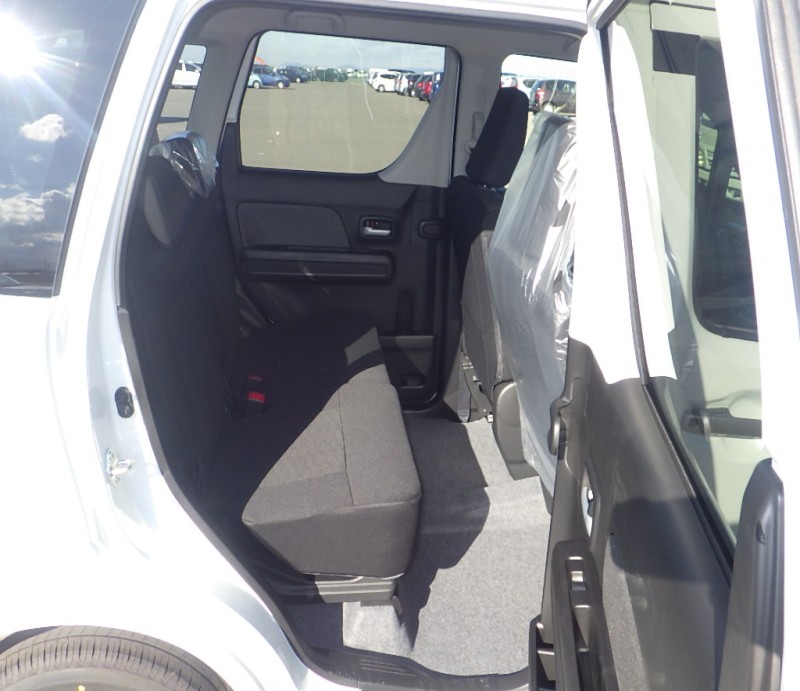 SUZUKI WAGON R CUSTOM Z 2025/11