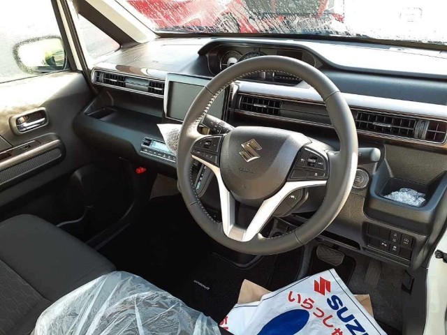 SUZUKI WAGON R CUSTOM Z 2025/11