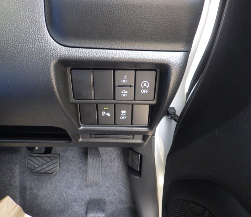 SUZUKI WAGON R CUSTOM Z 2025/11