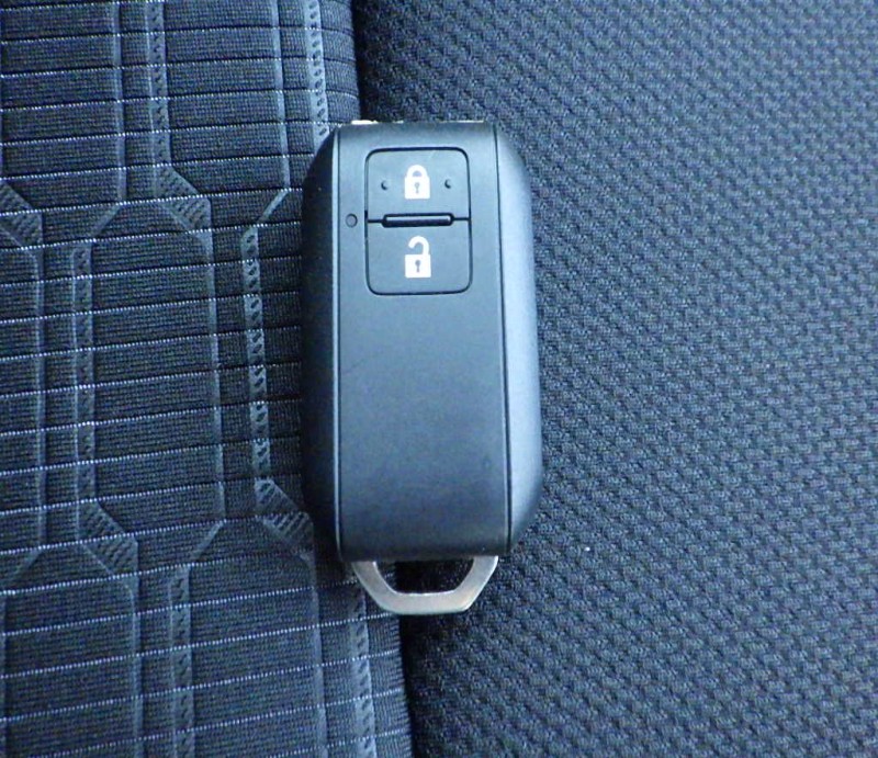 SUZUKI WAGON R CUSTOM Z 2025/11