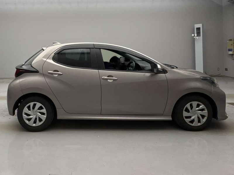 TOYOTA YARIS 2020/11