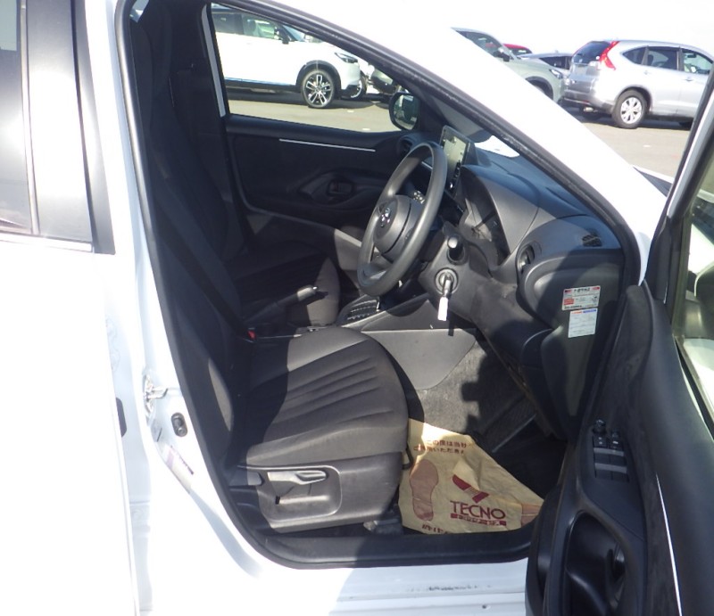 TOYOTA YARIS 2022/10