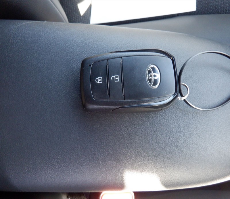 TOYOTA YARIS CROSS 2024/5