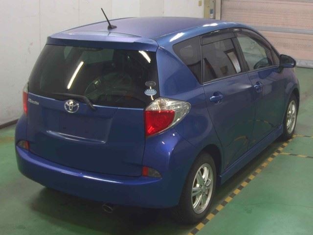 TOYOTA RACTIS 2010/11