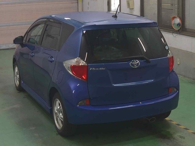 TOYOTA RACTIS 2010/11