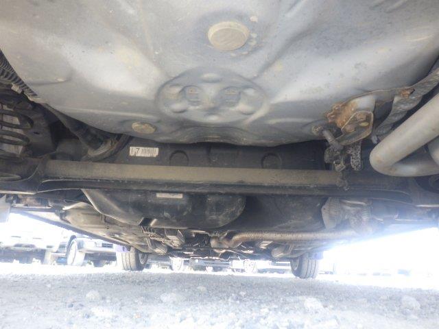 TOYOTA RACTIS 2012/3