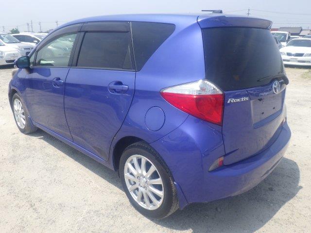 TOYOTA RACTIS 2012/3