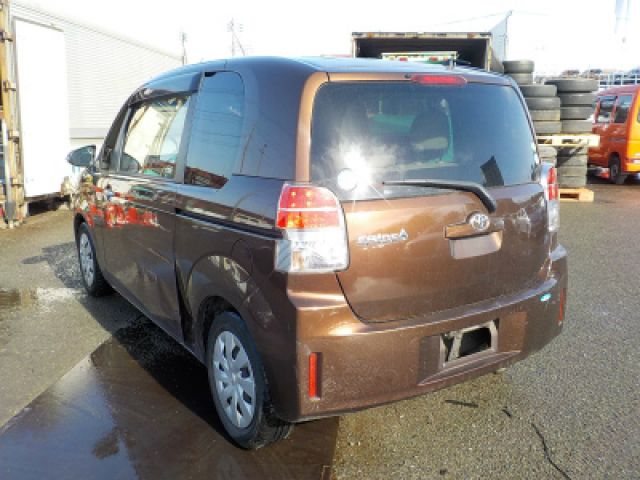 TOYOTA SPADE 2014/1