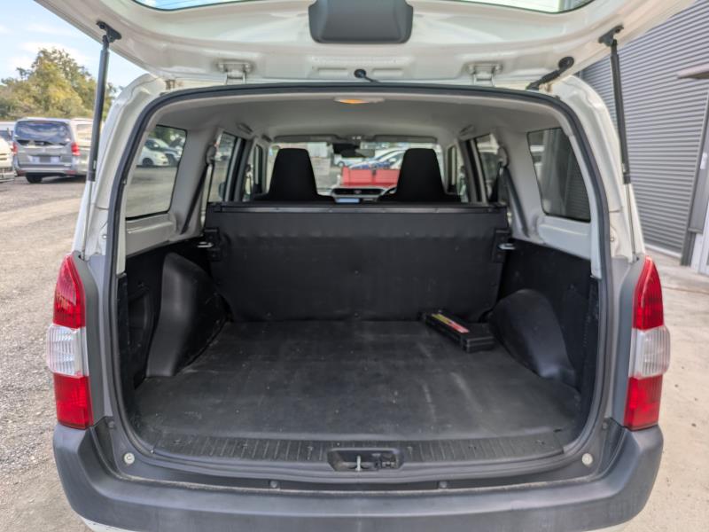 TOYOTA PROBOX VAN 2017/10