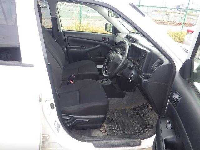 TOYOTA SUCCEED 2019/8