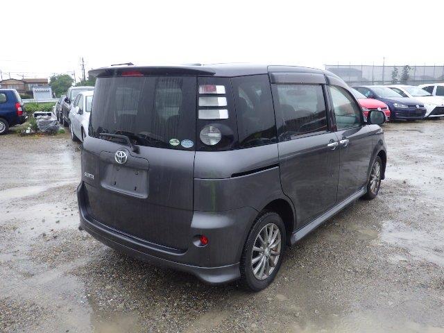 TOYOTA SIENTA 2008/10