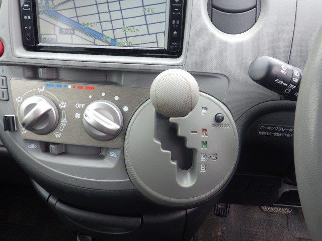 TOYOTA SIENTA 2008/10
