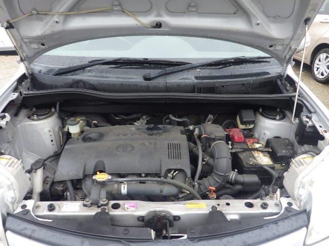 TOYOTA SIENTA 2011/8
