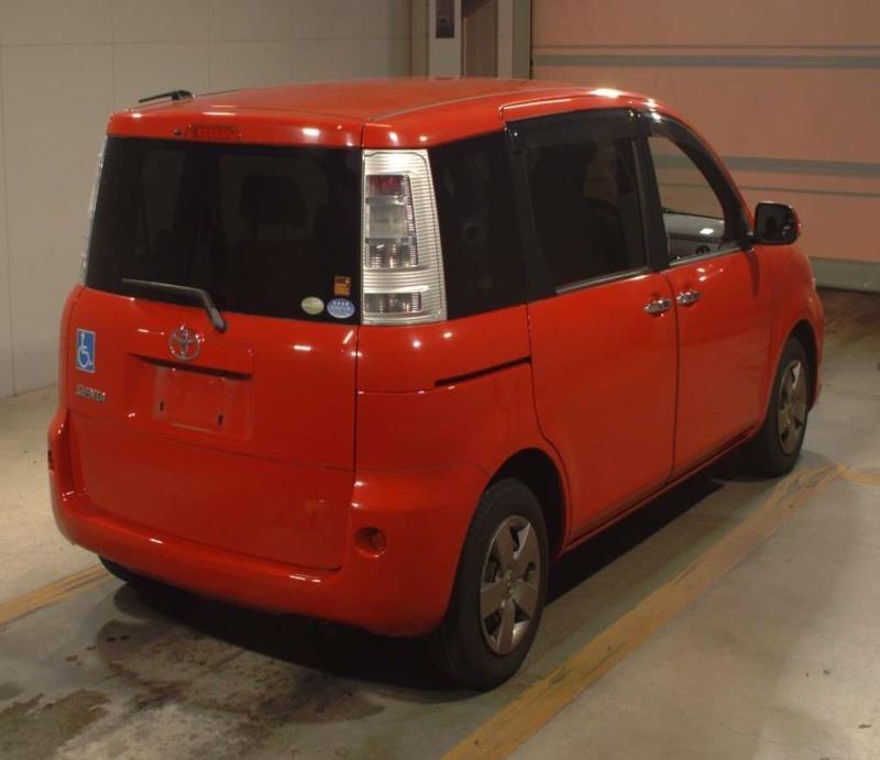 TOYOTA SIENTA 2012/3