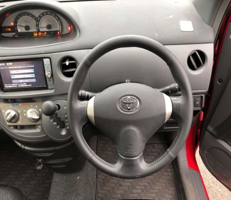 TOYOTA SIENTA 2012/3