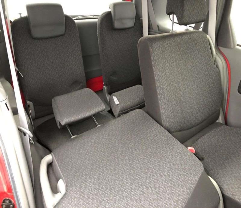 TOYOTA SIENTA 2012/3