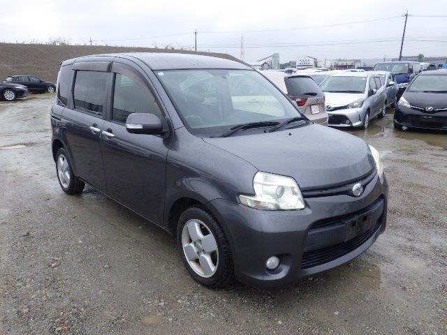 TOYOTA SIENTA 2012/3