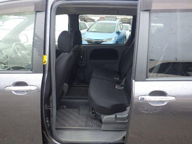TOYOTA SIENTA 2012/3