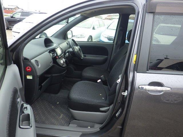 TOYOTA SIENTA 2012/3