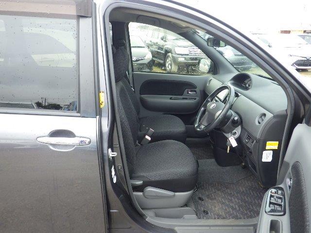 TOYOTA SIENTA 2012/3