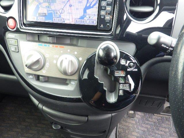 TOYOTA SIENTA 2012/3